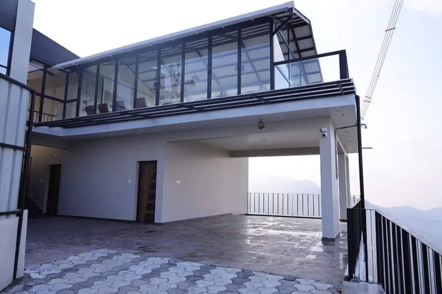 Large group cottage in Kodaikanal