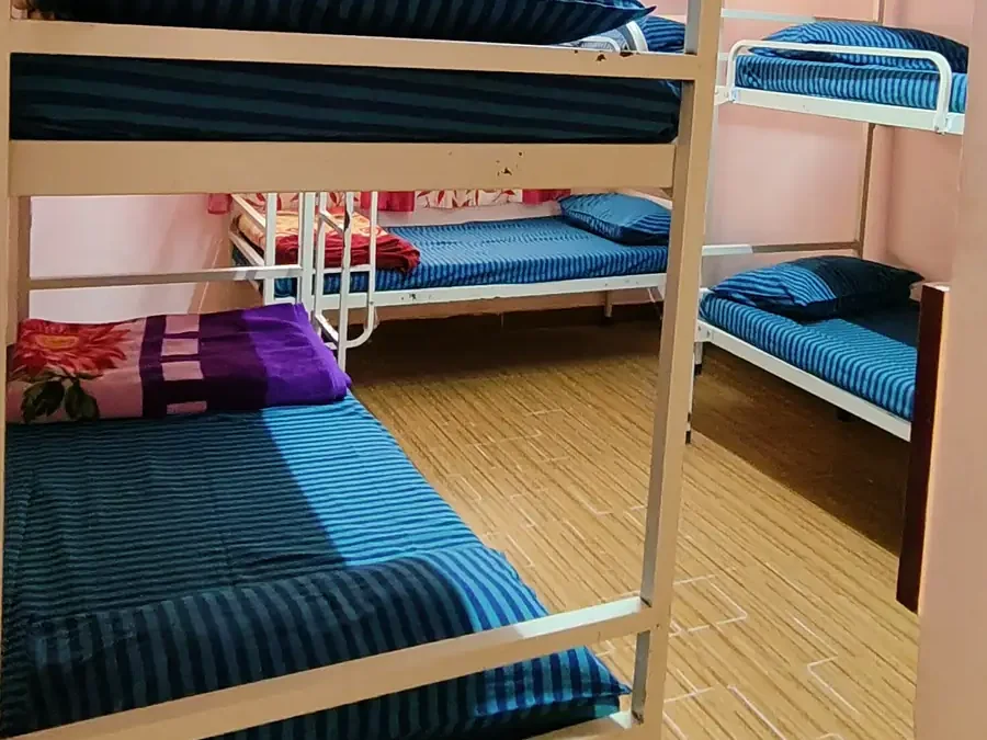 Mixed dormitory room in Kodaikanal with bunk beds