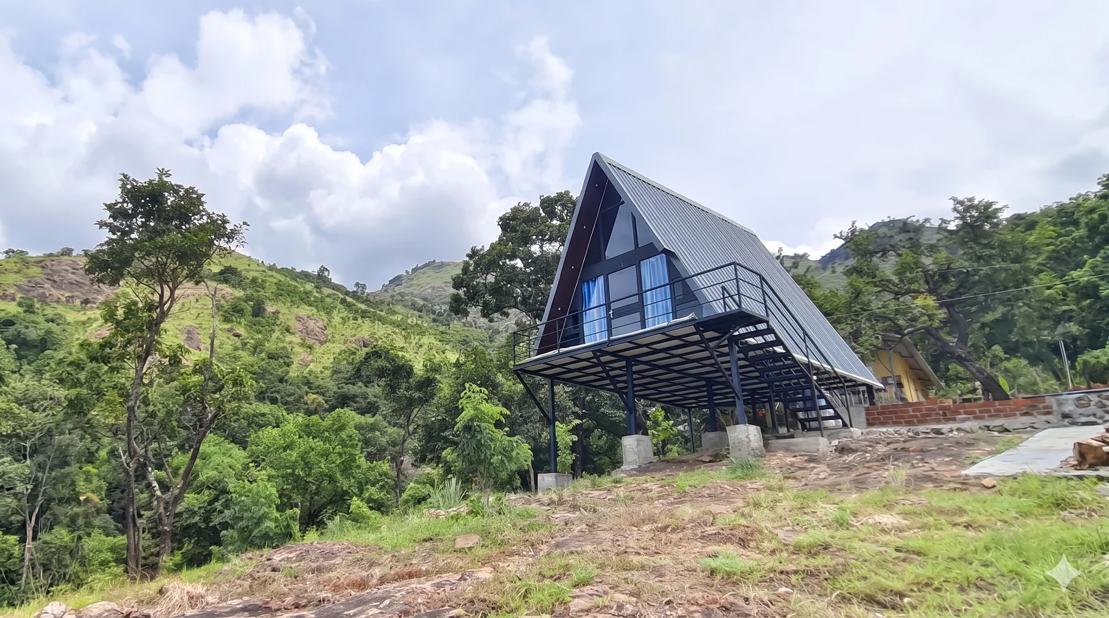 Forest setting at Dream Ville lodge, Kodaikanal